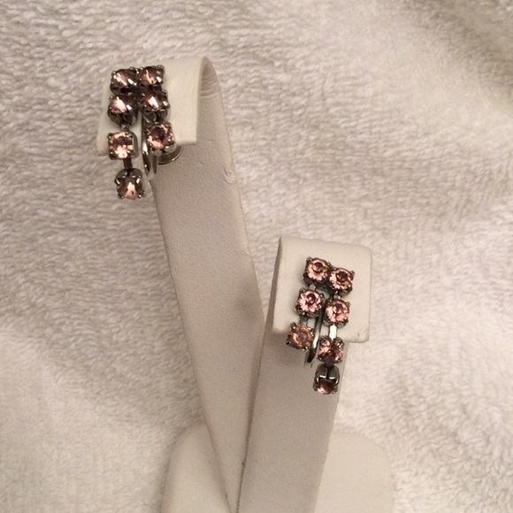 Vintage Pink Rhinestone Dangle Screwback Earrings - Picture 2 of 4